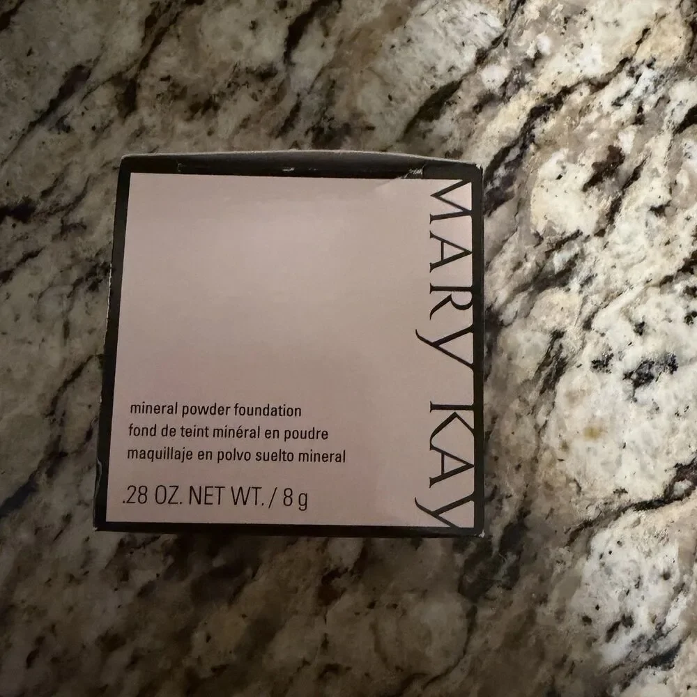 Mary Kay Mineral Powder Foundation Bronze 3 040992 .28 oz 8g Discontinued NIB